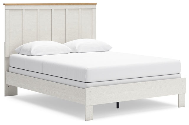 Linnocreek Queen Panel Bed (Bed Size: Queen)