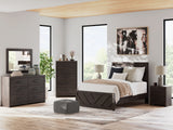 Prendonea Queen Panel Bed (Bed Size: Full)