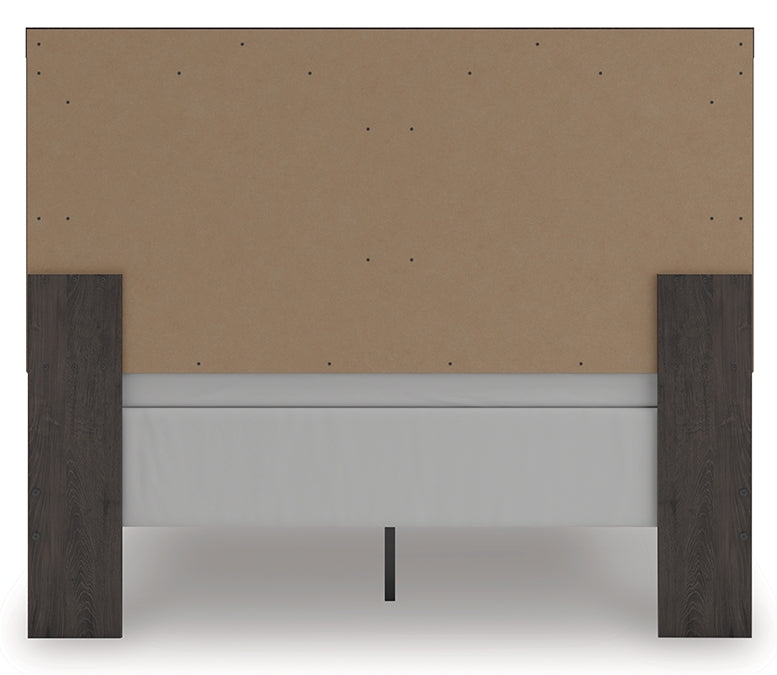 Prendonea Queen Panel Bed (Bed Size: Queen)