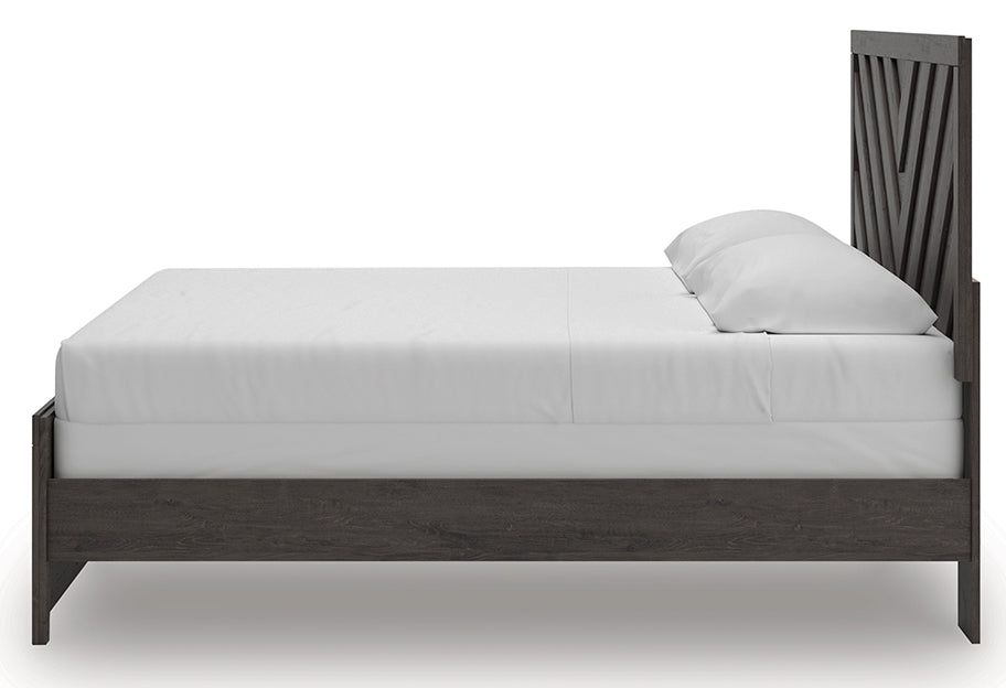Prendonea Queen Panel Bed (Bed Size: King)