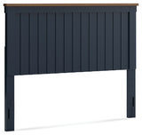 Landocken 4-Piece Queen Panel Headboard with Mirrored Dresser and Nightstand (Queen Panel Headboard, Dresser, Bedroom Mirror, Nightstand)