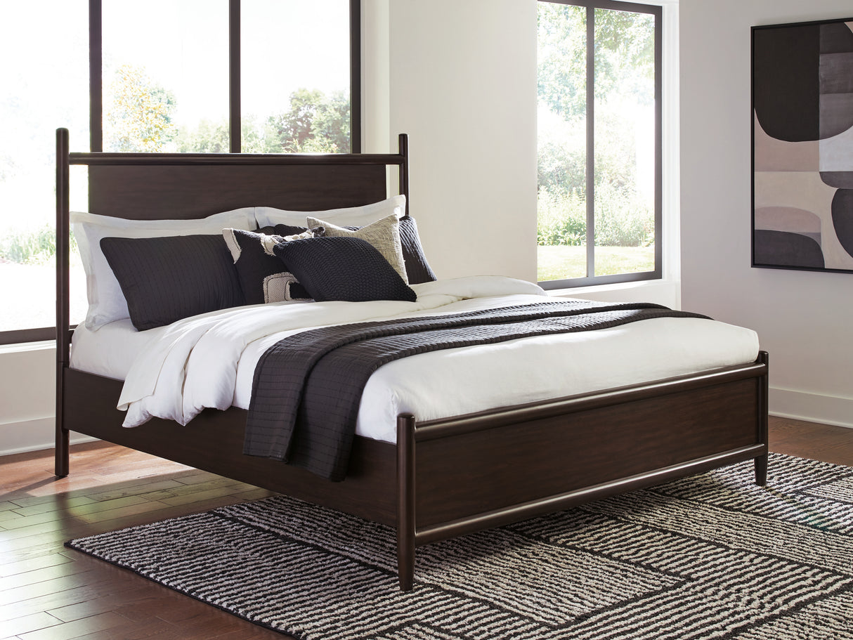 Dantenton Queen Panel Bed (Bed Size: Queen)