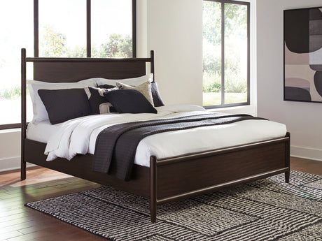 Dantenton Queen Panel Bed (Bed Size: Queen)