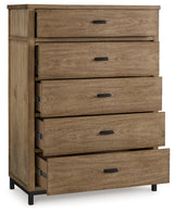 Tomtyn Chest of Drawers
