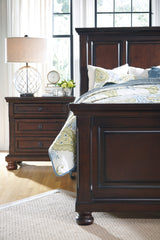 Robbinsdale Queen Panel Bed (Color: Rustic Brown, Bed Size: King)