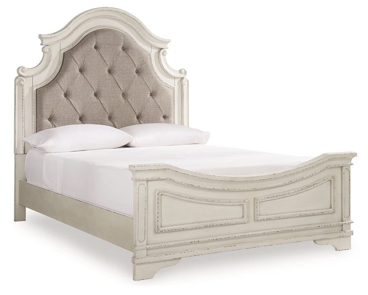 Realyn Queen Upholstered Panel Bed, Dresser and Mirror (Bed Size: Queen)