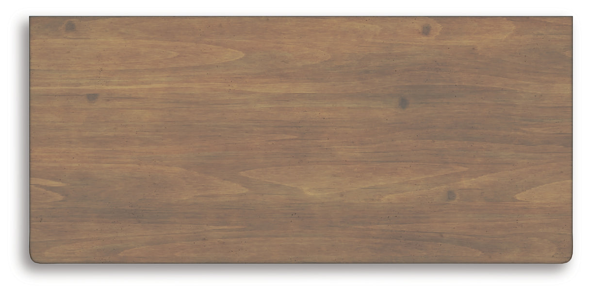 Feddinger Chest of Drawers