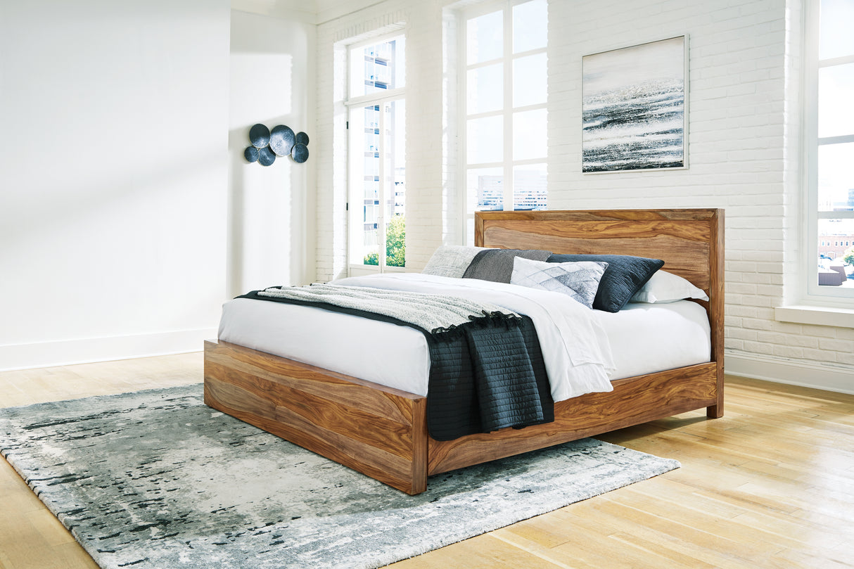 Dressonni Queen Panel Bed (Bed Size: Queen)