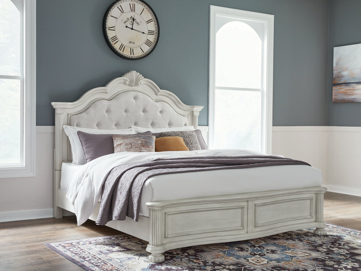 Montelaine Queen Upholstered Panel Bed (Bed Size: California King)