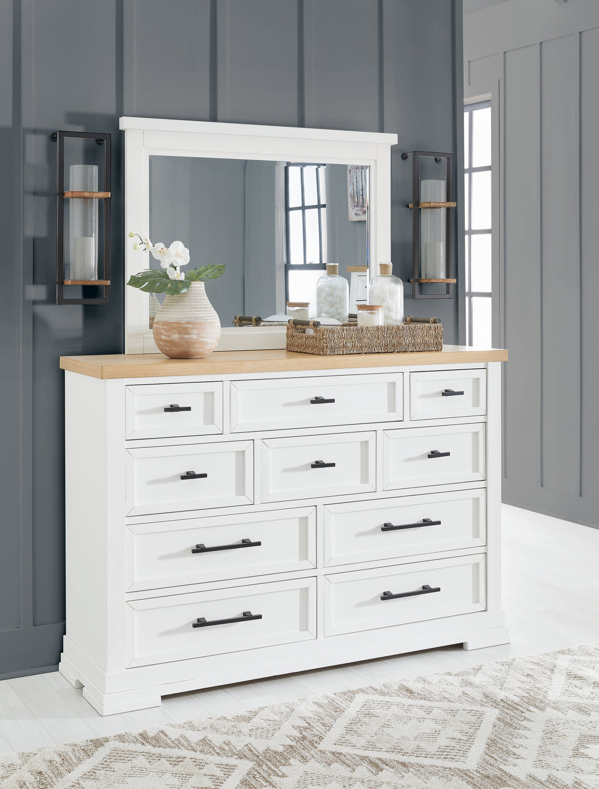Ashbryn Queen Panel Storage Bed, Dresser, Mirror and 2 Nightstands