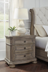 Ardenfield King Sleigh Bed, Dresser, Mirror and Nightstand