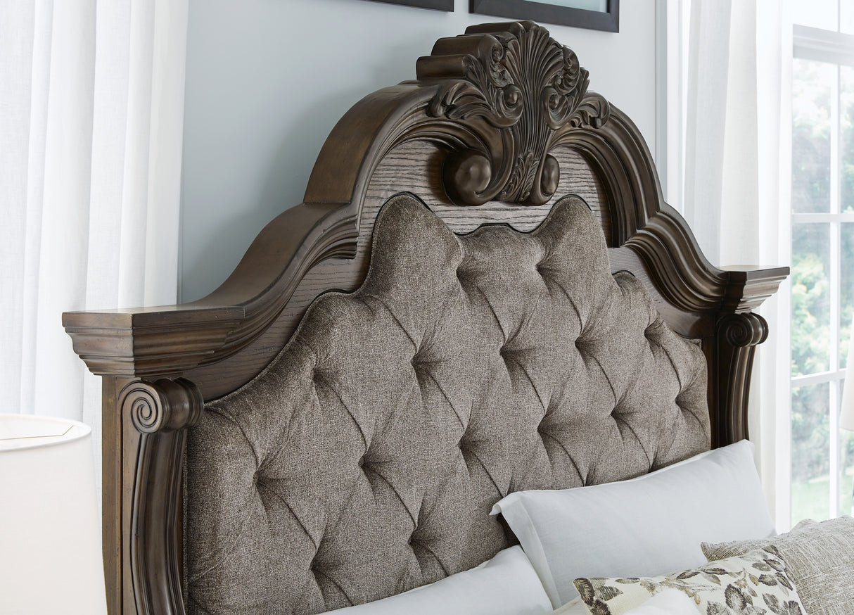 Maylee King Upholstered Bed, Dresser and Mirror (Bed Size: King)