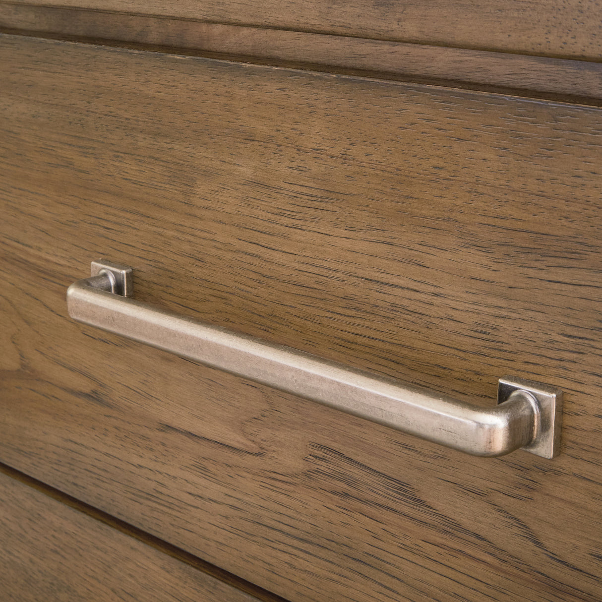 Cabalynn 6-Piece California King Upholstered Bed with Mirrored Dresser, Chest and Nightstand (King/California King Upholstered Headboard, California King Upholstered Footboard with Rails, Dresser, Bedroom Mirror, Chest of Drawers, Nightstand)