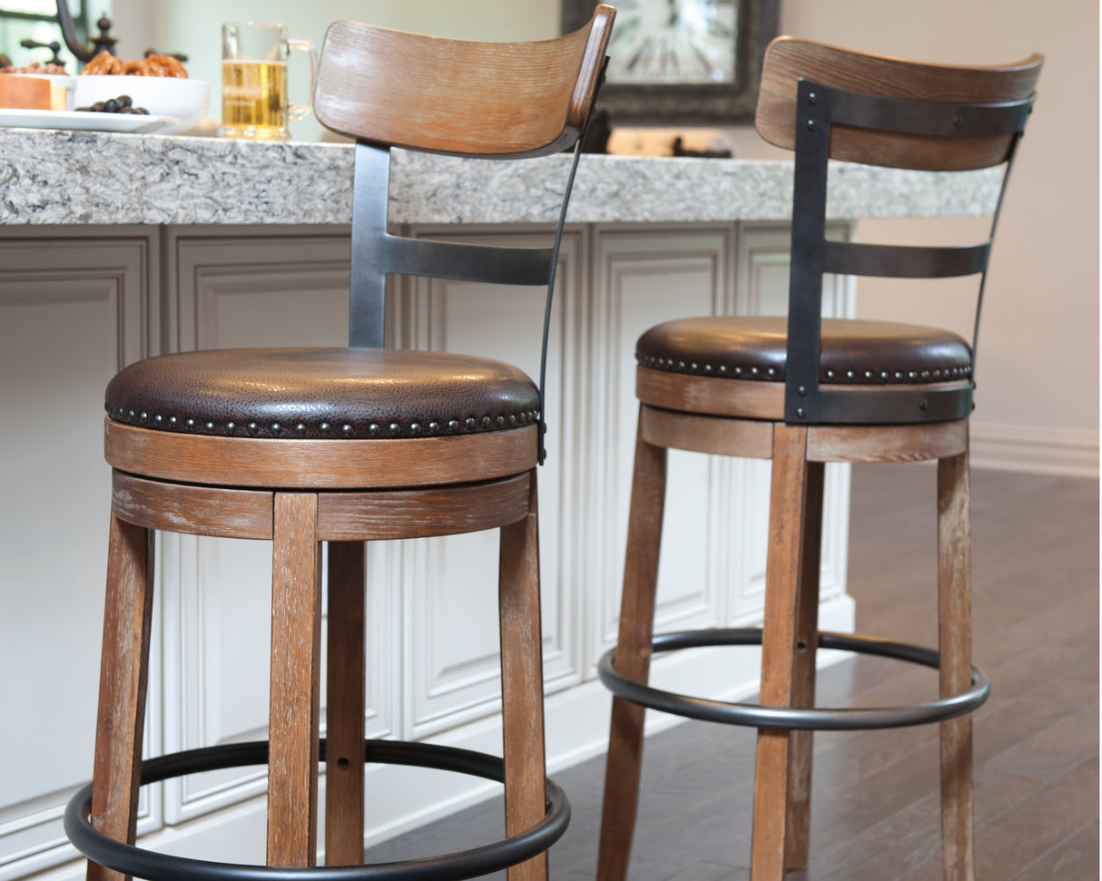 Pinnadel Counter Height Bar Stool (Barstool Height: Pub/Bar Height)