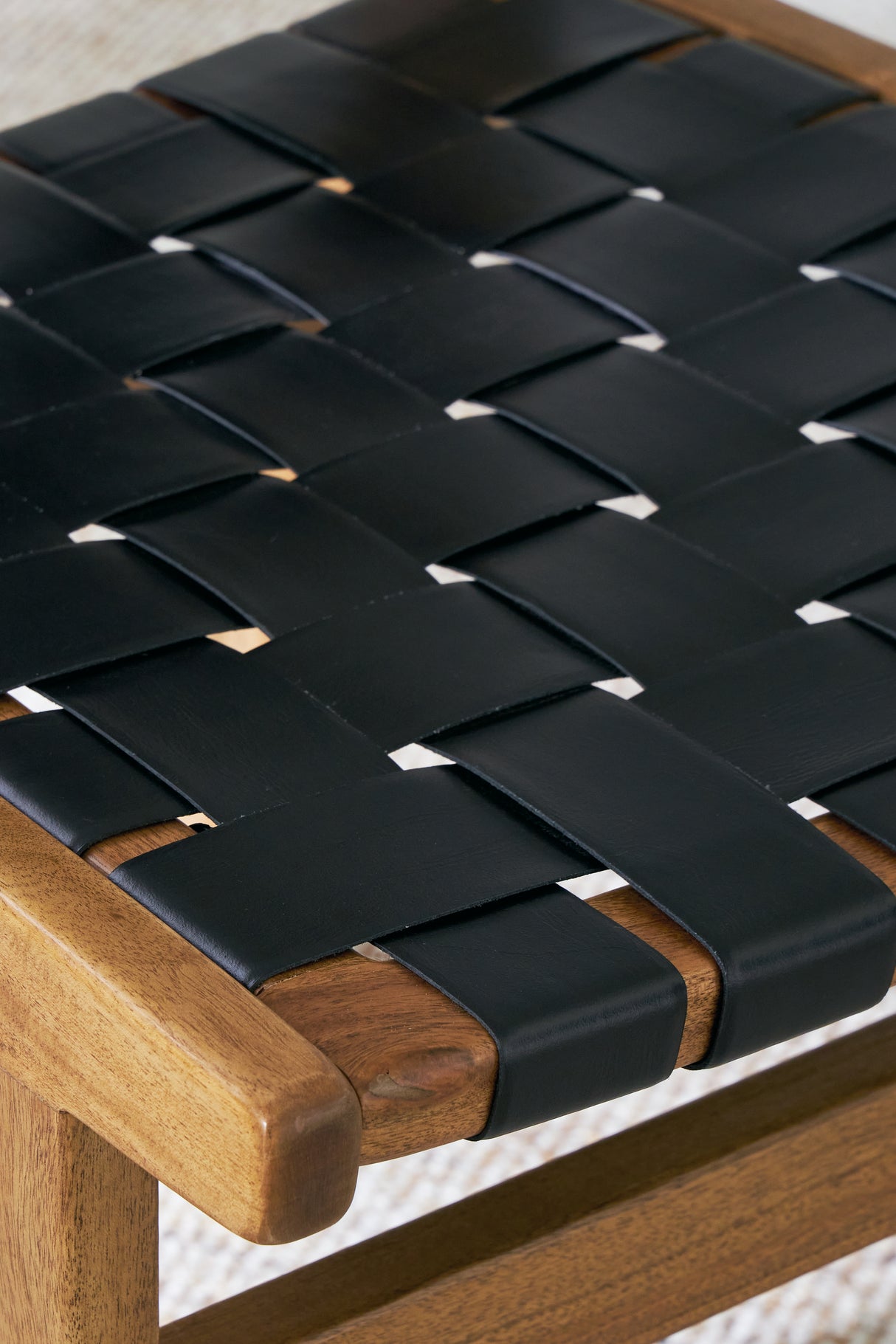 Fortmaine 5-Piece Dining Table and 4 Chairs (Dining Table, Dining Chair, Dining Chair, Dining Chair, Dining Chair)