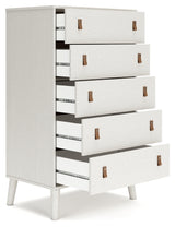 Aprilyn Chest of Drawers (Color: White)