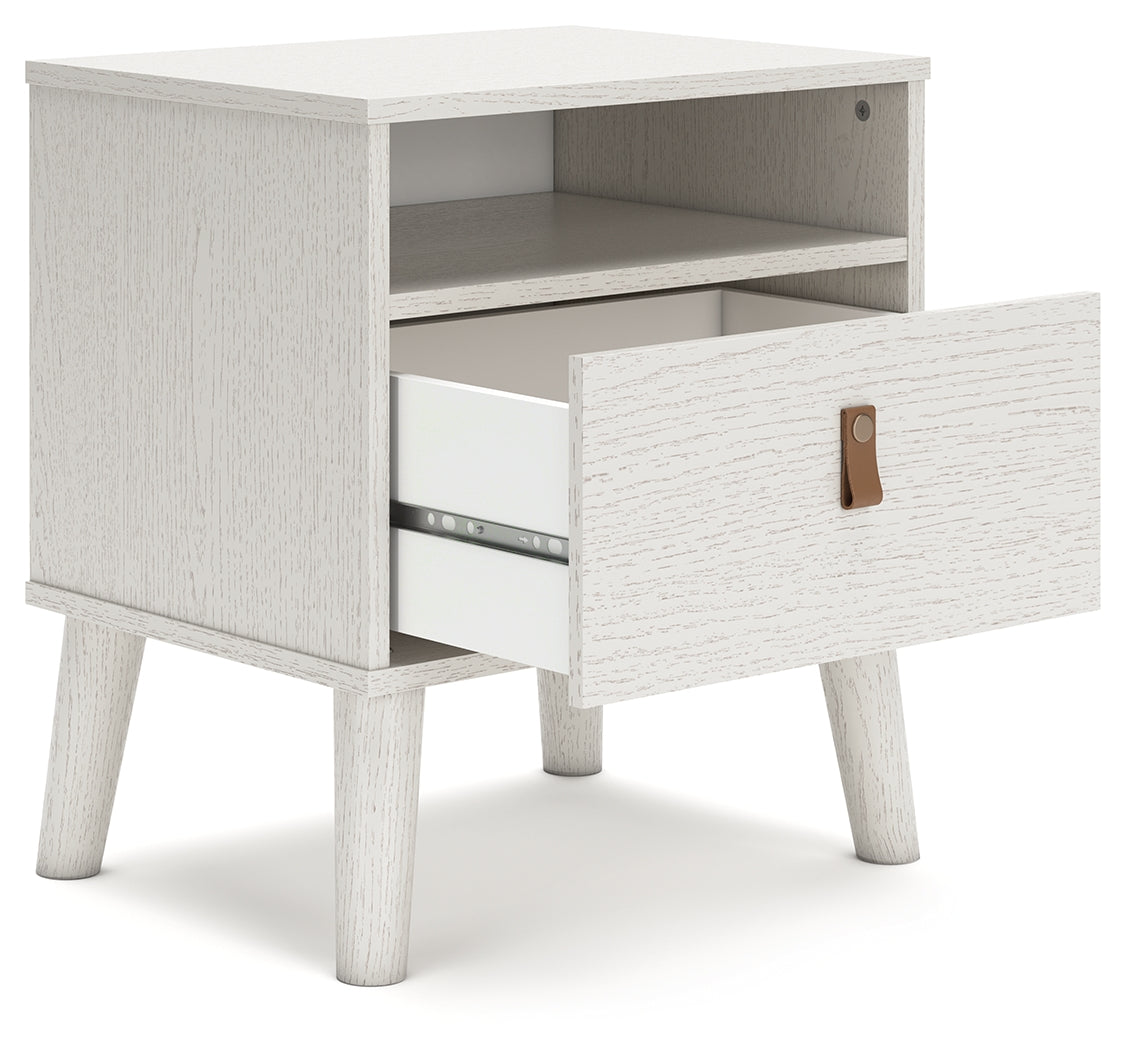 Aprilyn Nightstand (Color: White)