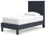 Simmenfort Twin Platform Bed (Bed Size: Twin)