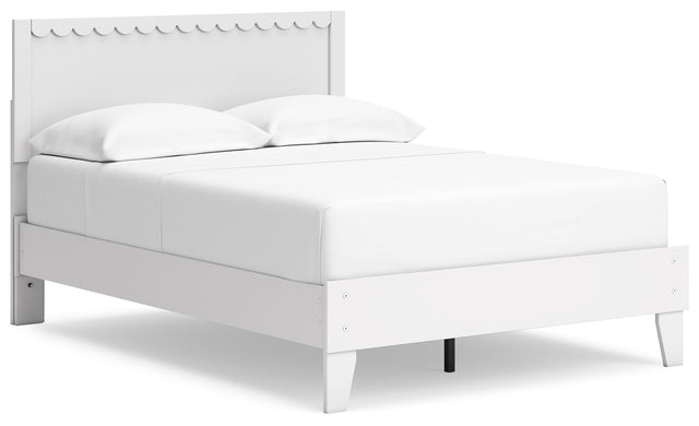 Hallityn Full Panel Platform Bed