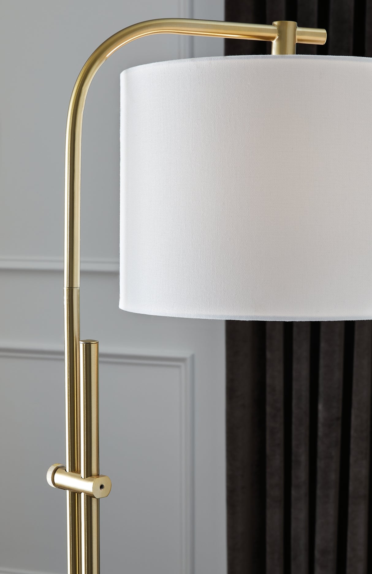 Baronvale Floor Lamp (Variation Color: Brass Finish)