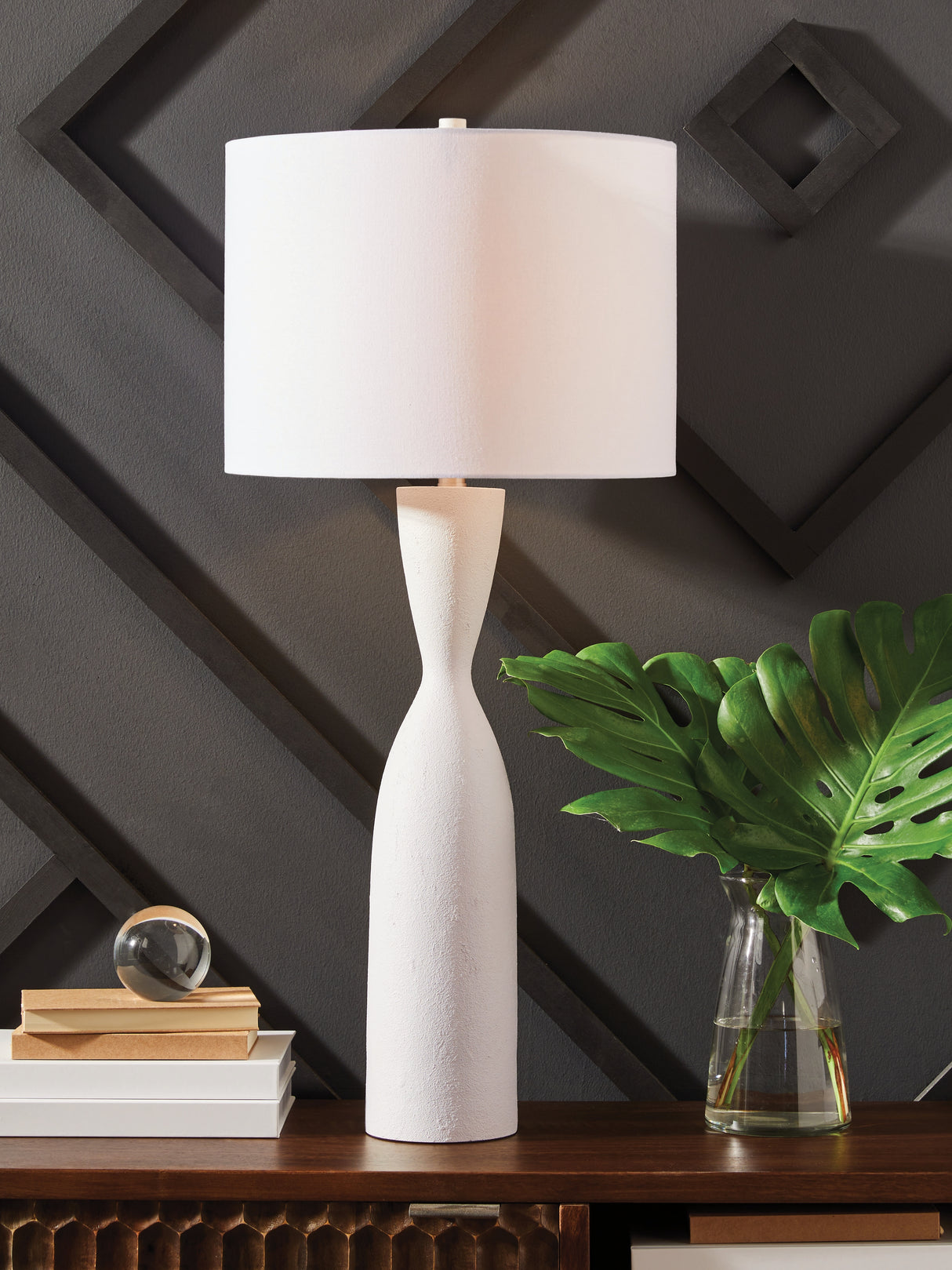 Davinford Table Lamp