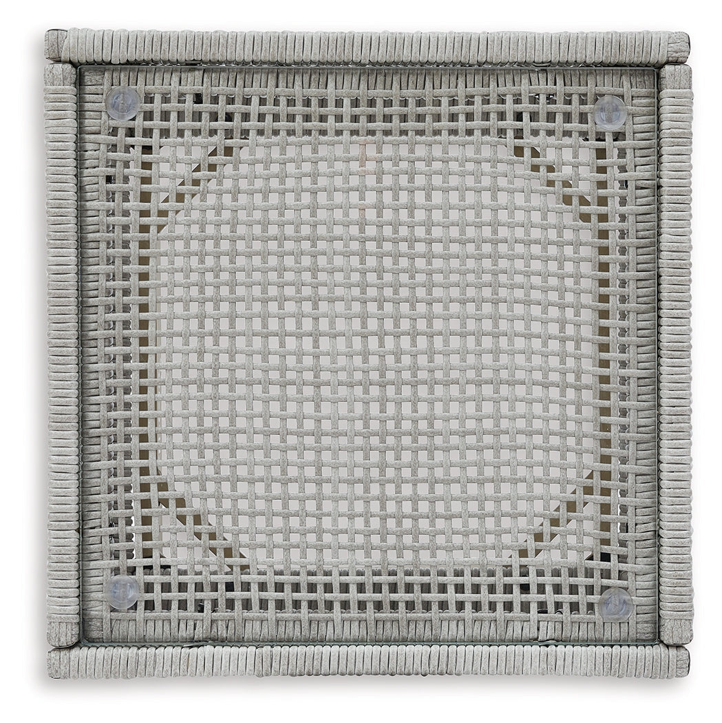 Seton Creek 3-Piece 2 Outdoor Lounge Chairs with End Table