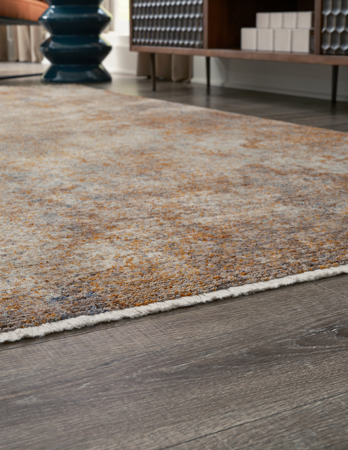 Mauville 7'10" x 10'4" Rug (Variation Rug Size: 8' x 10')