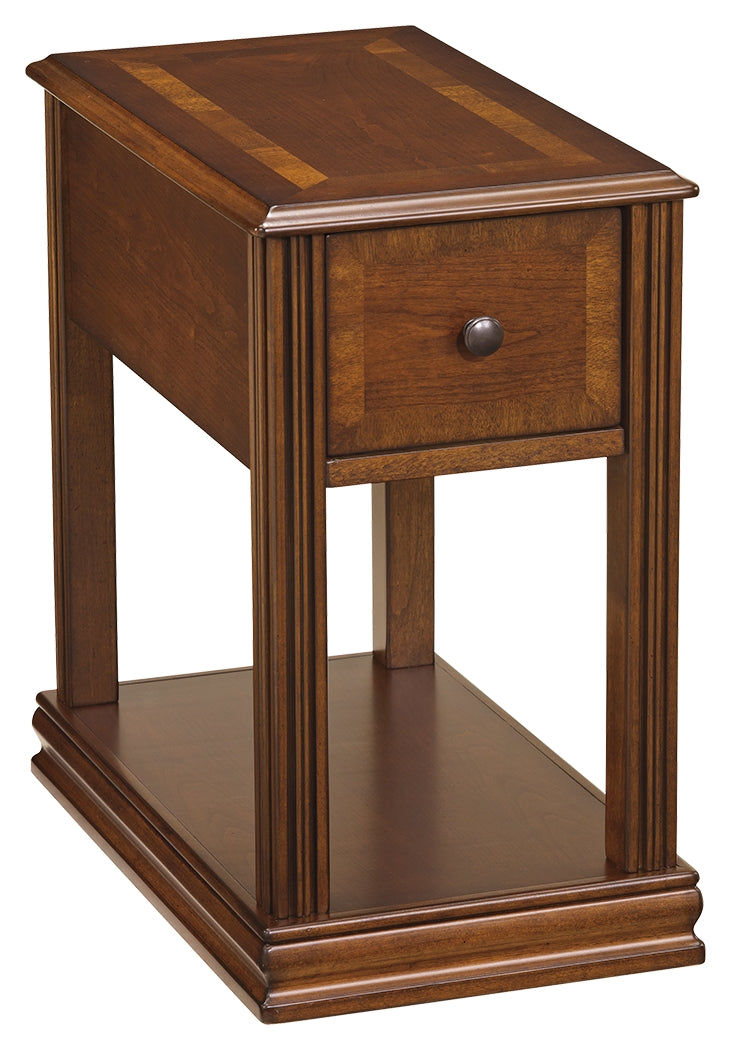 Breegin 2-Piece 2 End Tables (Chairside End Table, Chairside End Table)