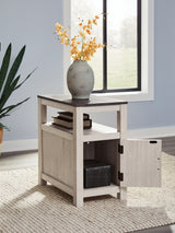 Fendenmore Chairside End Table