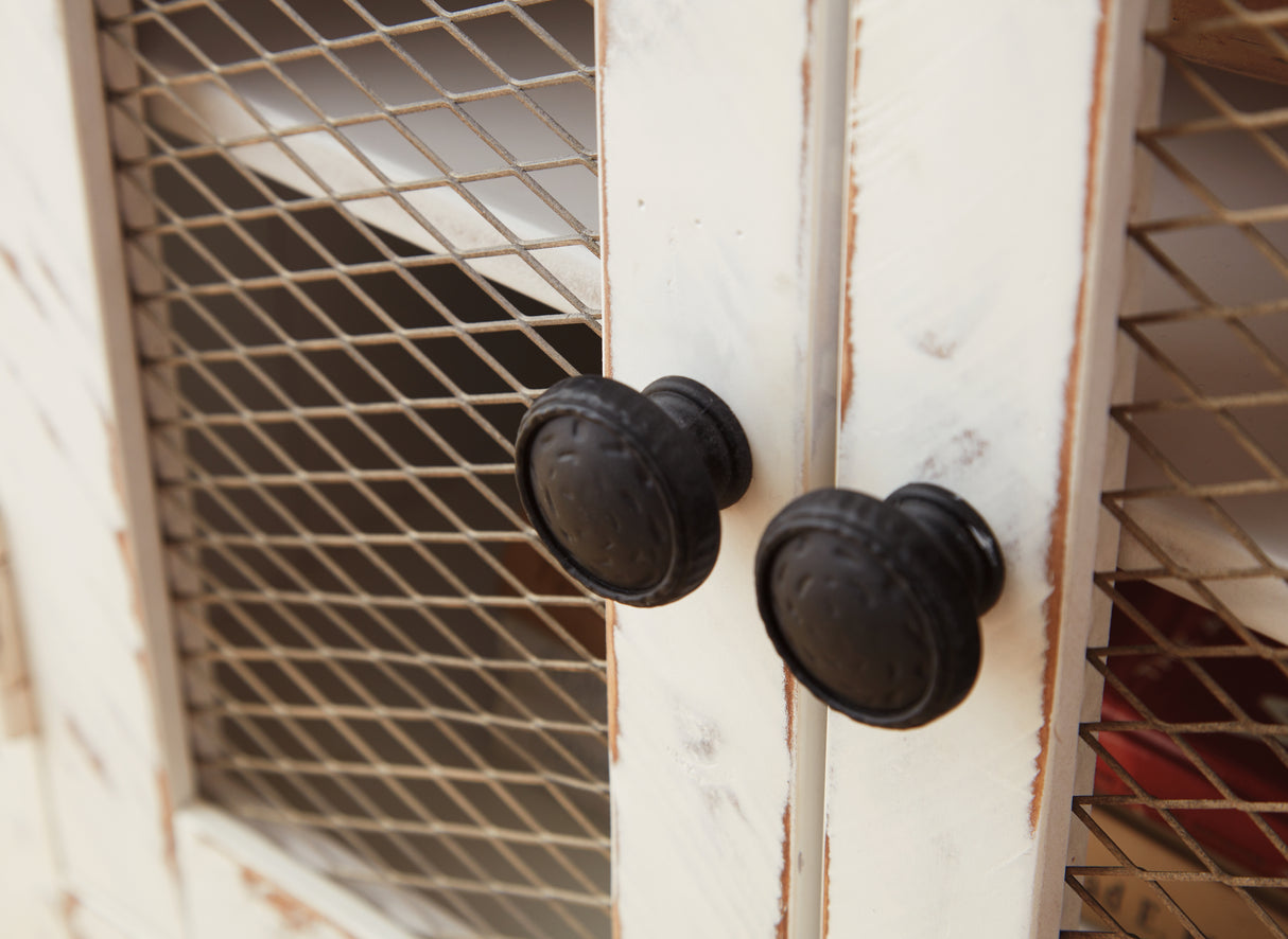 Wystfield 2-Piece Coffee Table with 1 End Table (Coffee Table, End Table)