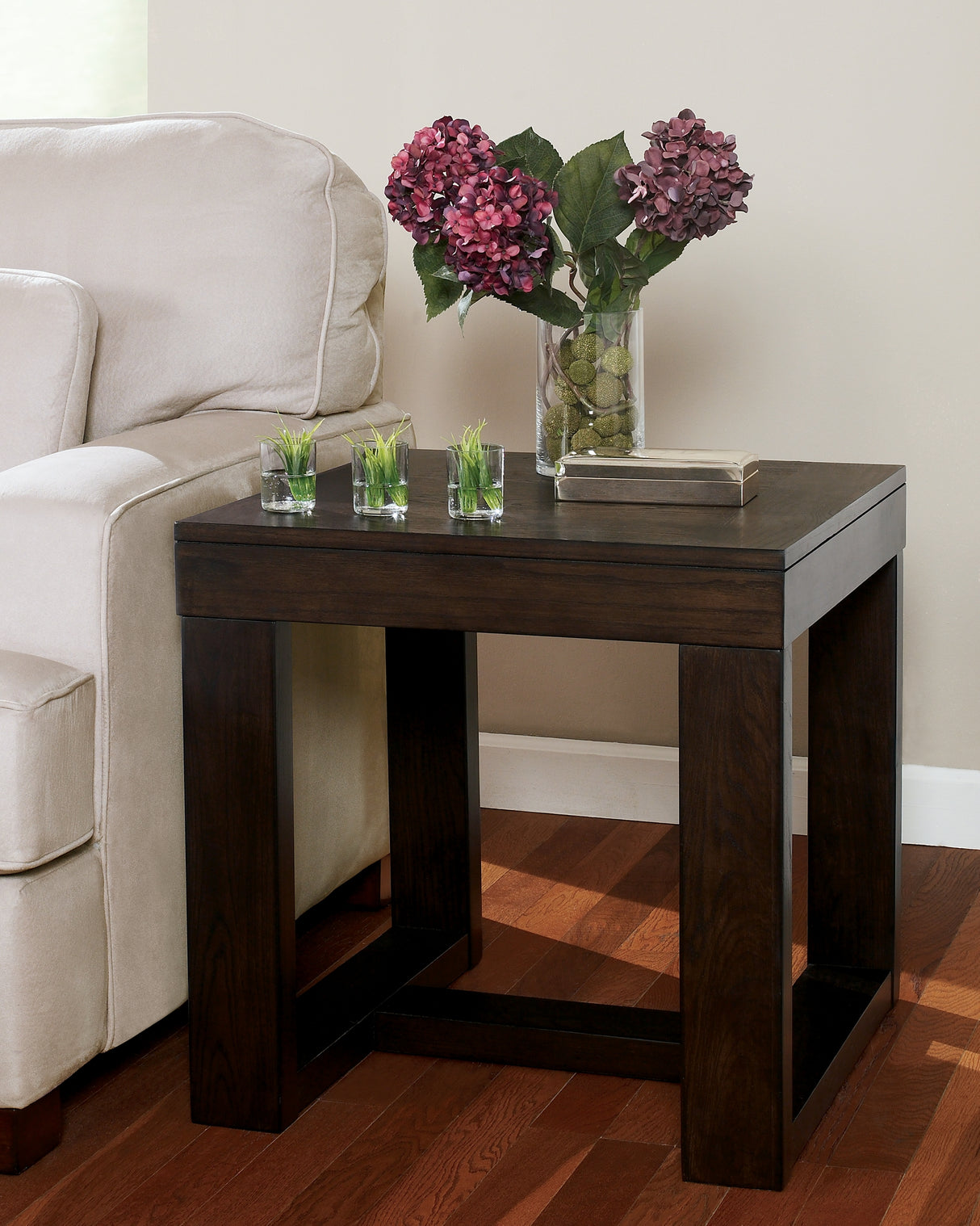 Watson 2-Piece 2 End Tables (End Table, End Table)