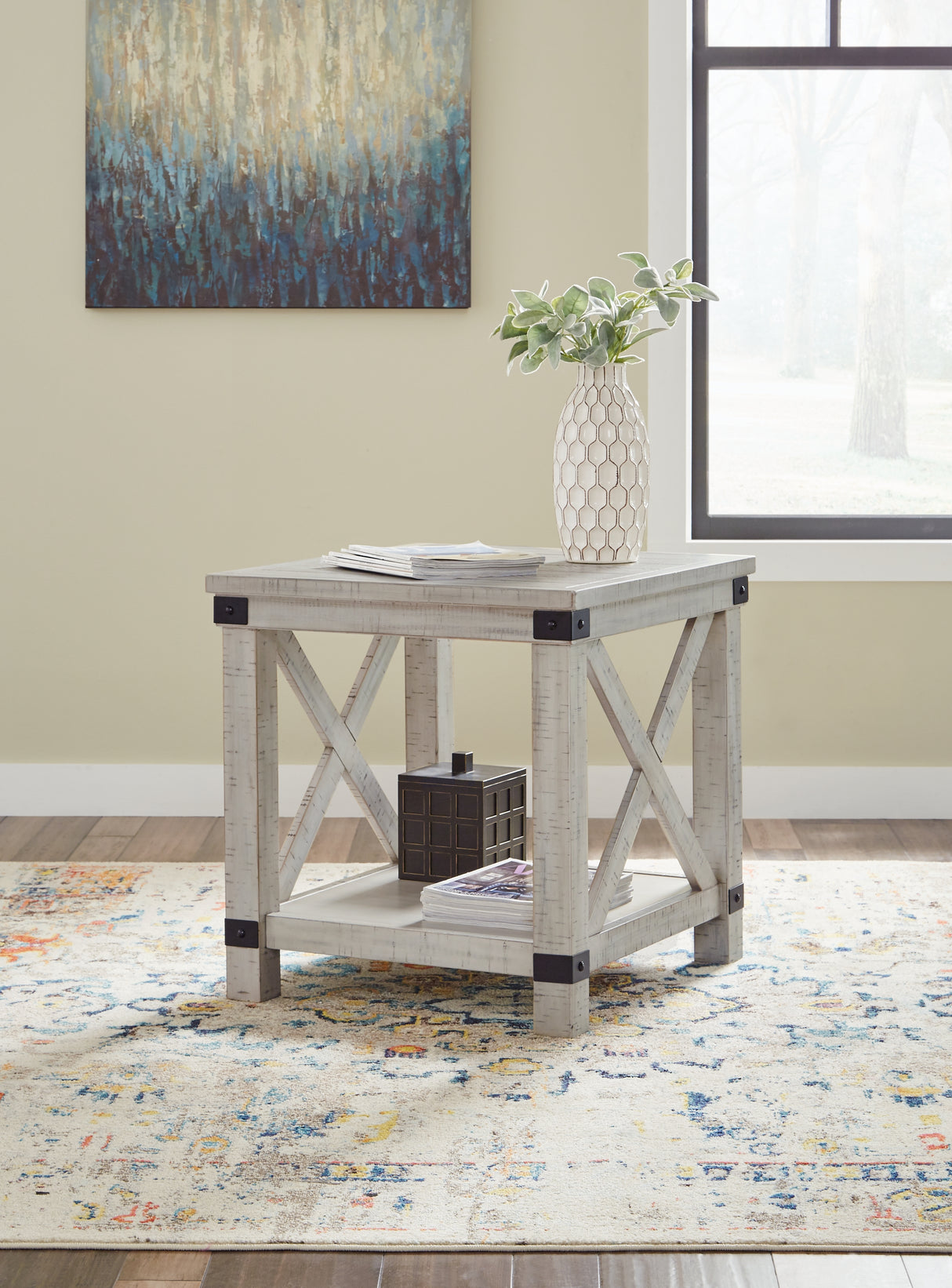 Carynhurst 2-Piece 2 End Tables (End Table, End Table)